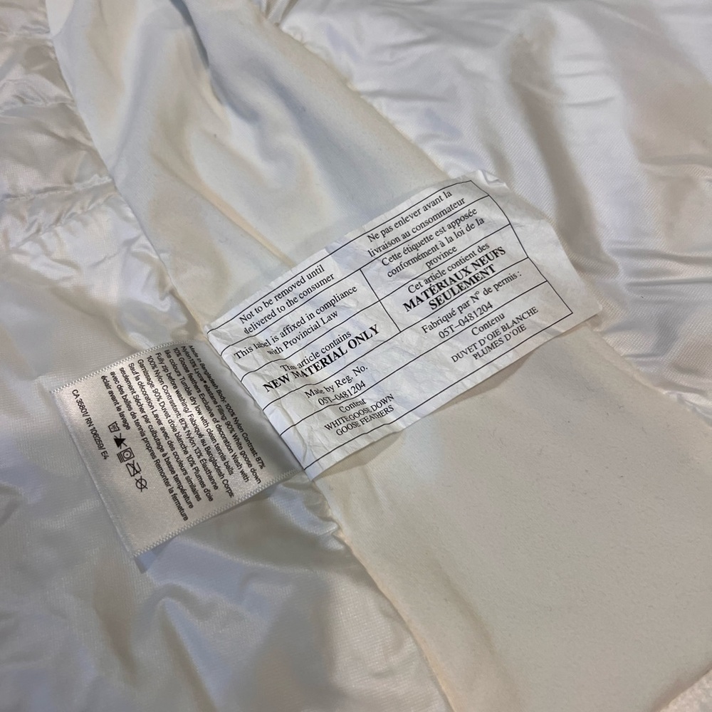 Lululemon Down for a Run Vest, size small - Picture 8 of 12